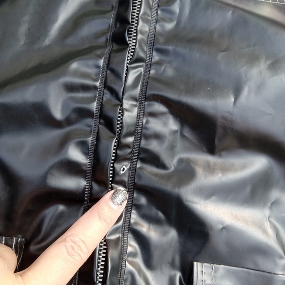 Vintage 1984 Transformers Black Hooded Raincoat Children's Size 7 Soundwave OBO - Picture 13 of 16